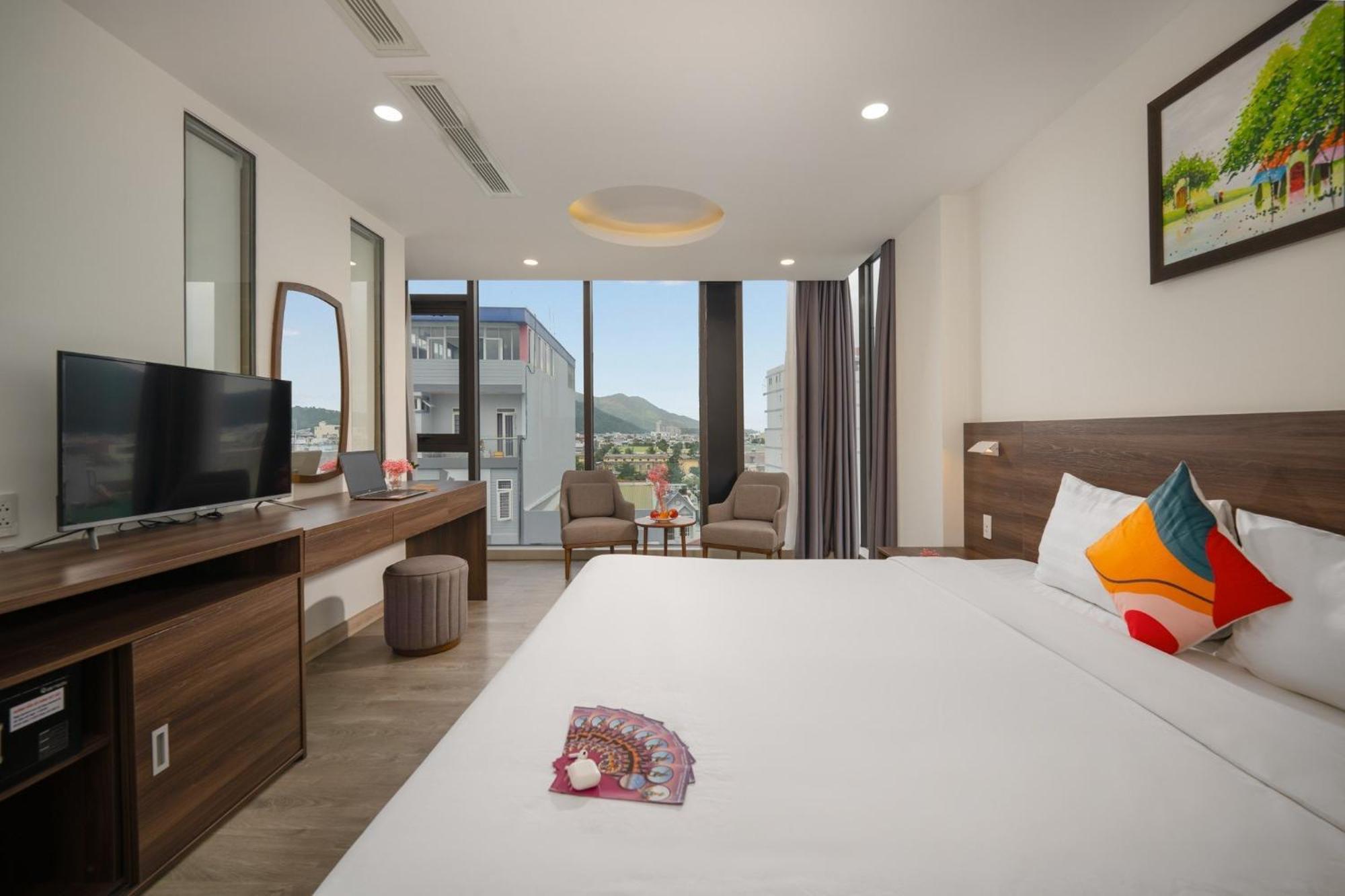 Mira Grand Hotel Quy Nhon Buitenkant foto
